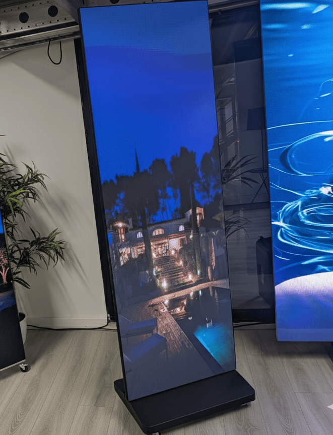 Affichage dynamique fold up poster pliable 600-800nits.png